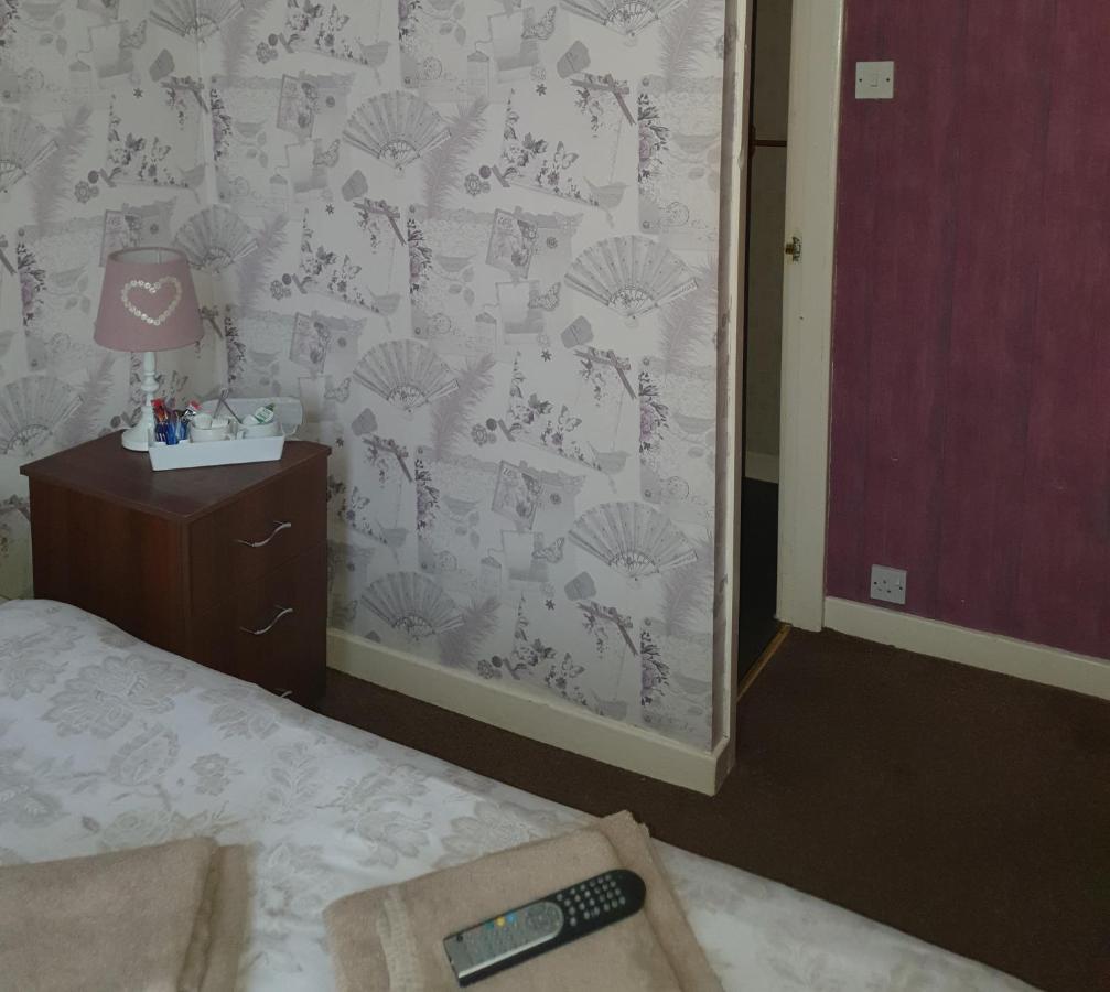 The Rutlands Bed & Breakfast Blackpool Exterior photo
