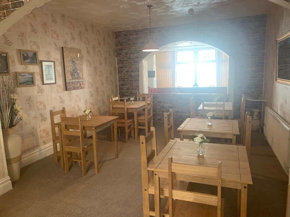 The Rutlands Bed & Breakfast Blackpool Exterior photo